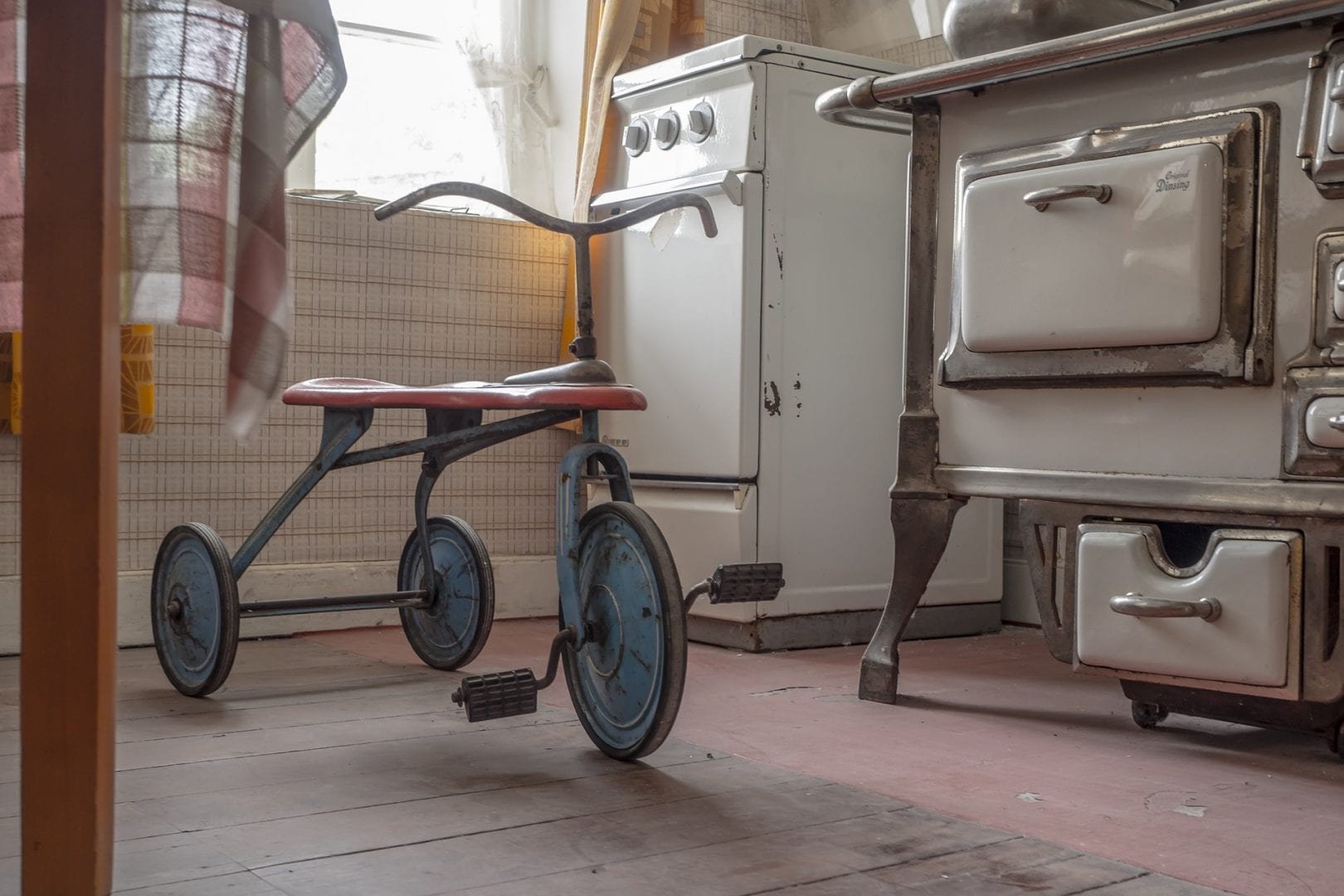 tricycle-838393_1920